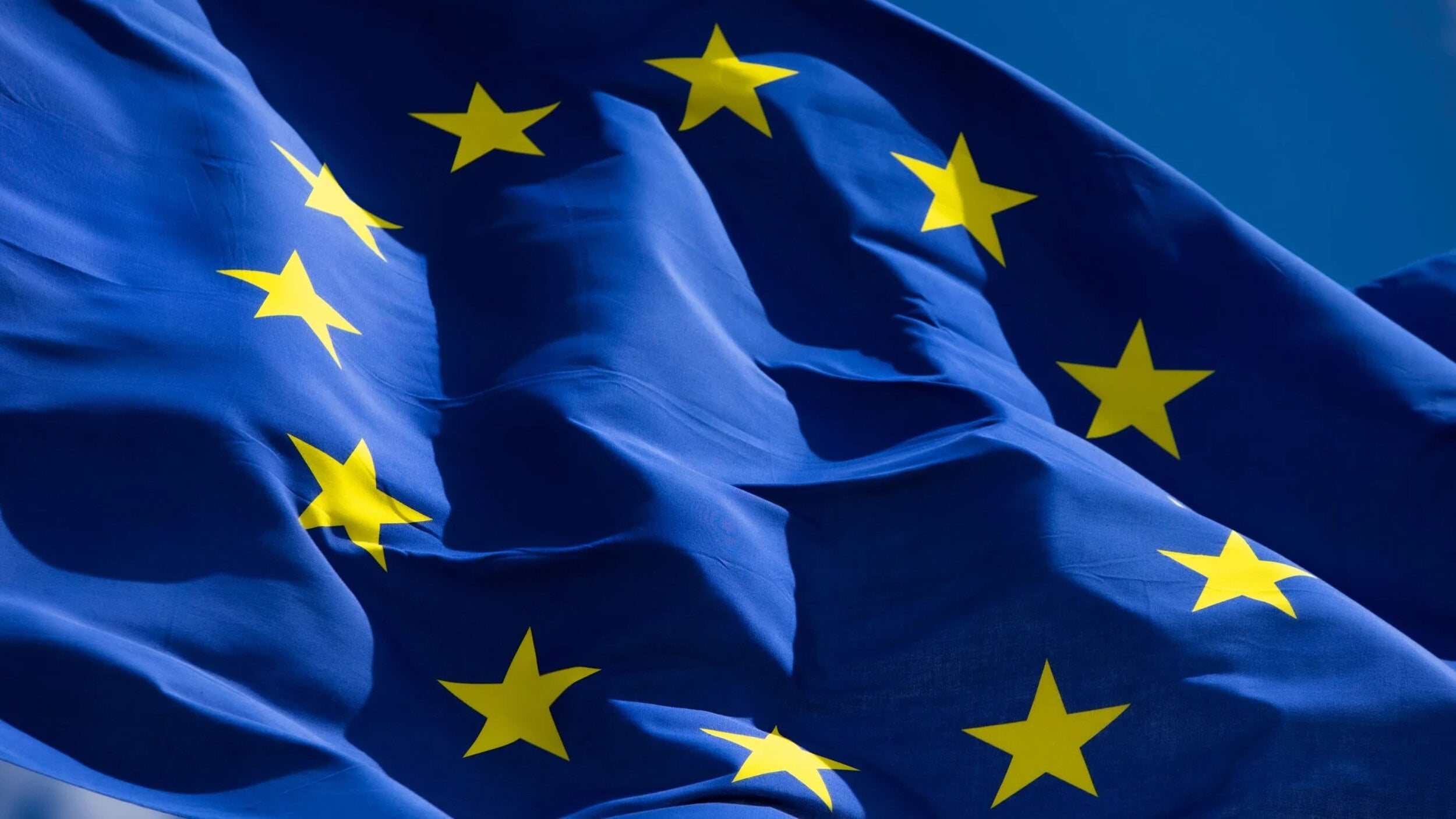 Mediahuis strengthens its European ambition with the acquisition of pan-European EURACTIV Media Network